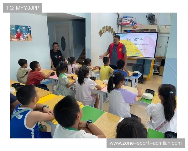 “青训科技创新融合，提升青少年技战术水平”，青少年科技创新培训